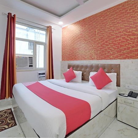 Hotel O Kanak Palace Nuova Delhi Esterno foto