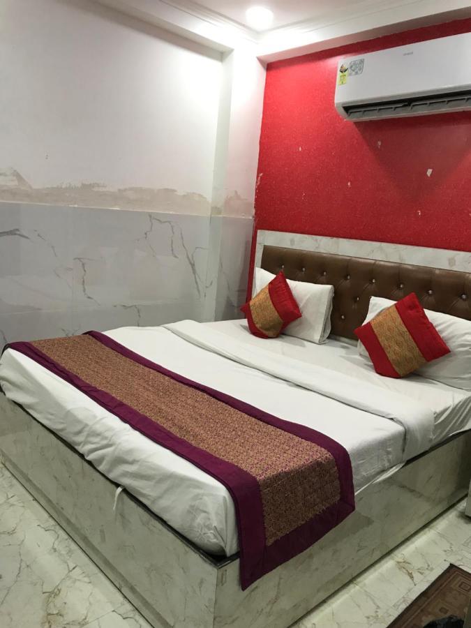 Hotel O Kanak Palace Nuova Delhi Esterno foto