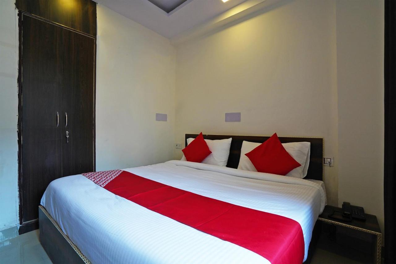 Hotel O Kanak Palace Nuova Delhi Esterno foto