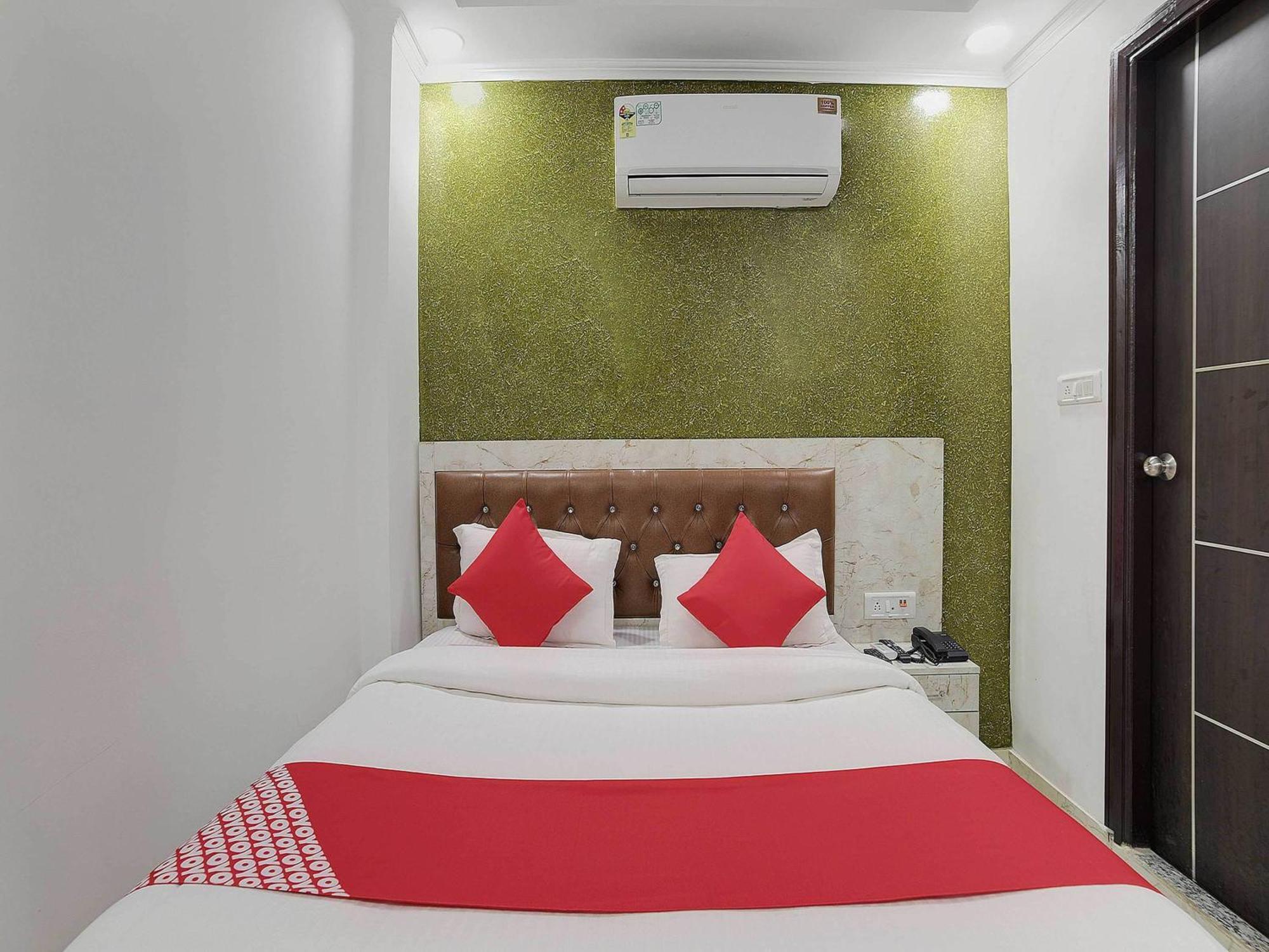 Hotel O Kanak Palace Nuova Delhi Esterno foto