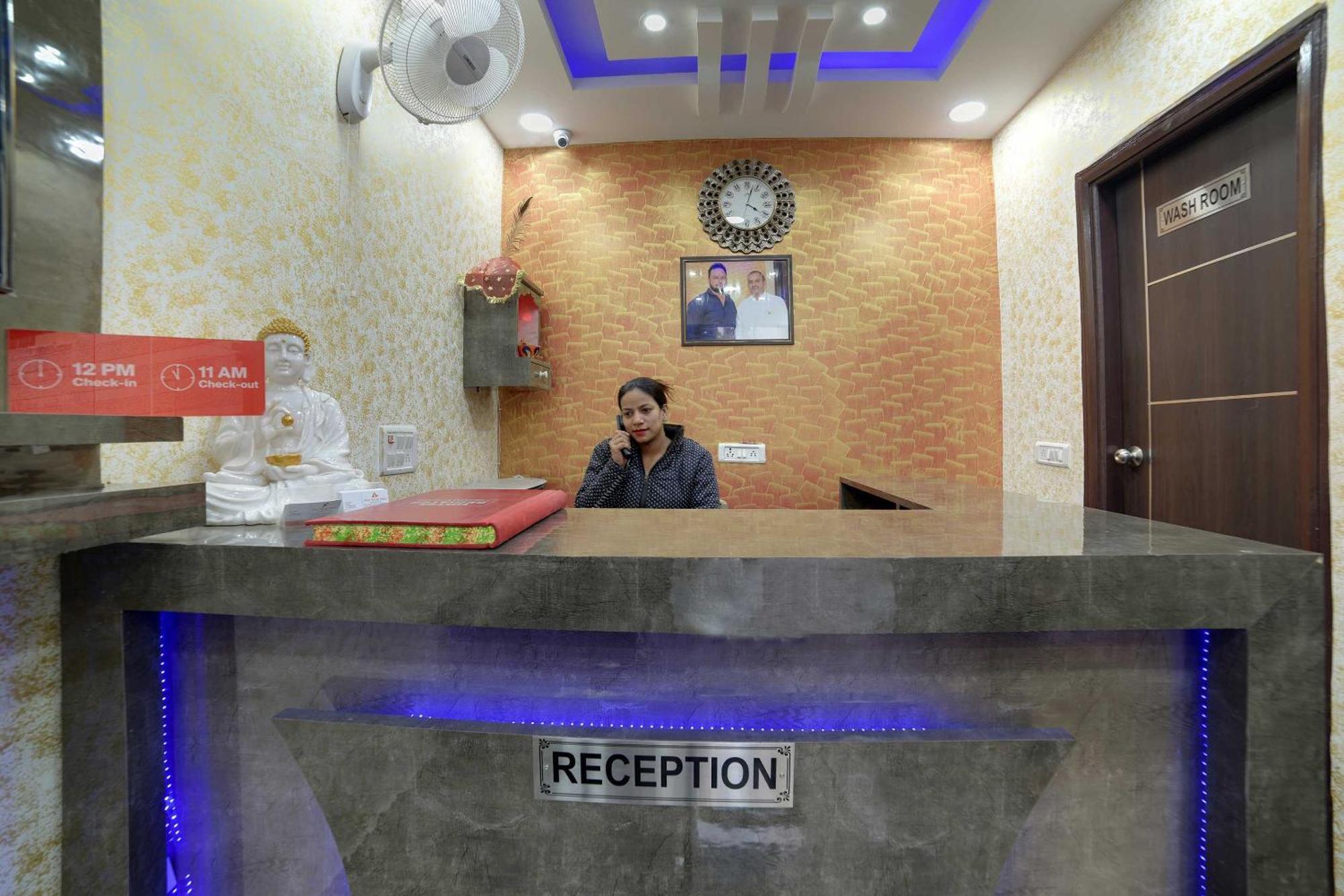 Hotel O Kanak Palace Nuova Delhi Esterno foto