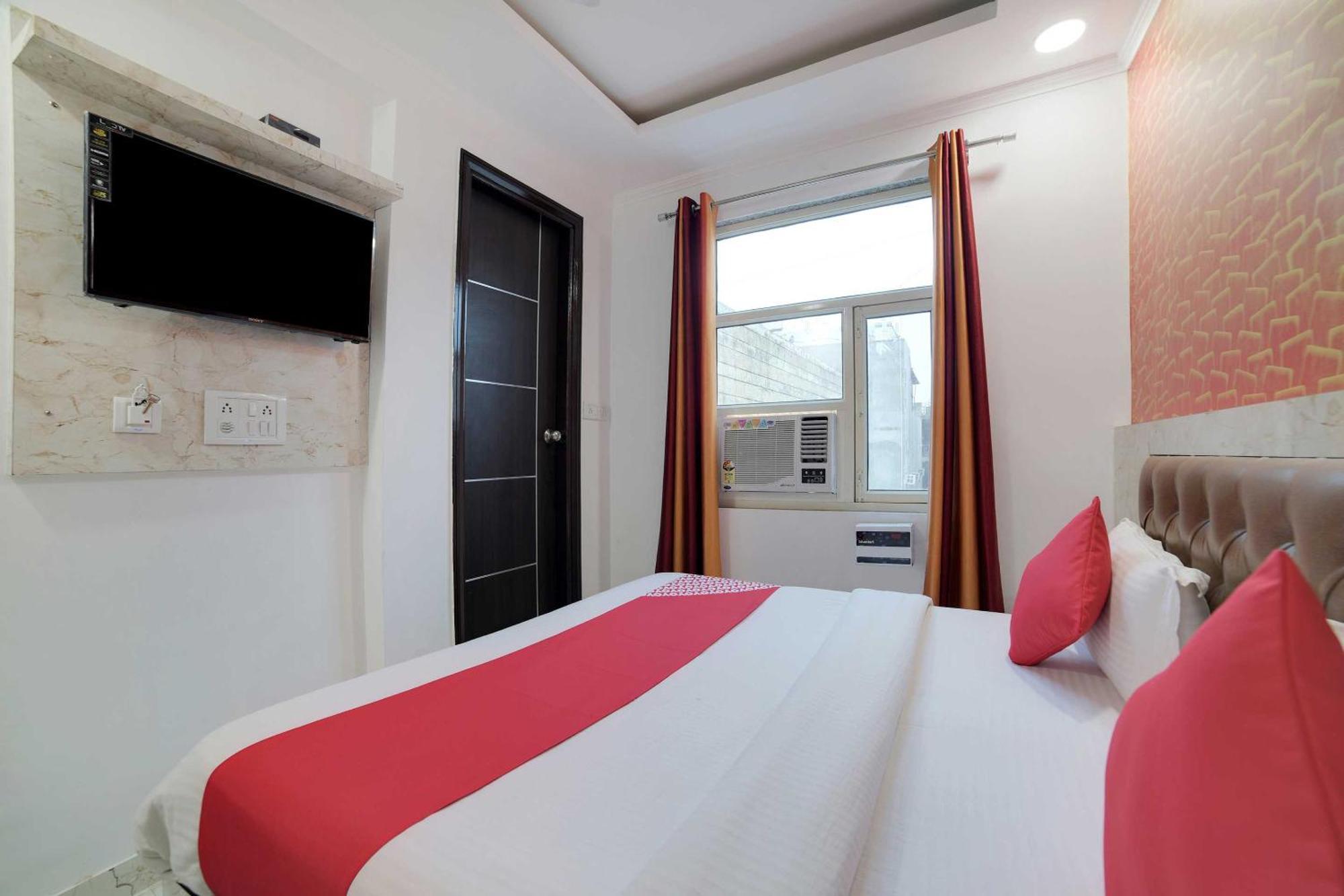Hotel O Kanak Palace Nuova Delhi Esterno foto